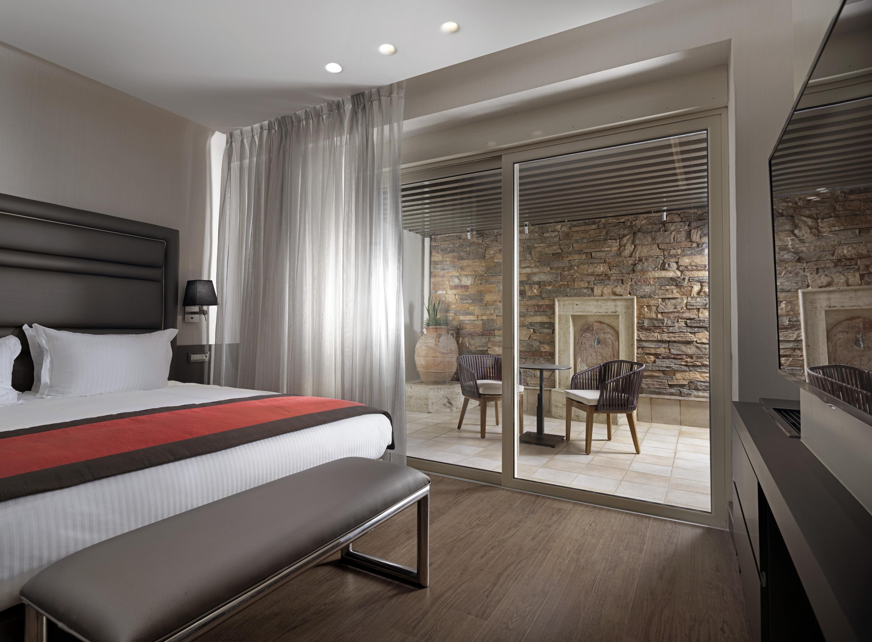 Holiday Suites Атина Екстериор снимка